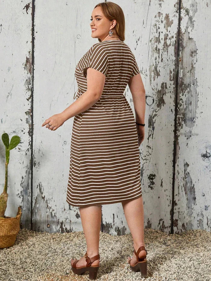 Vestido Plus Size Listrado - Adele lojasoeconomia 